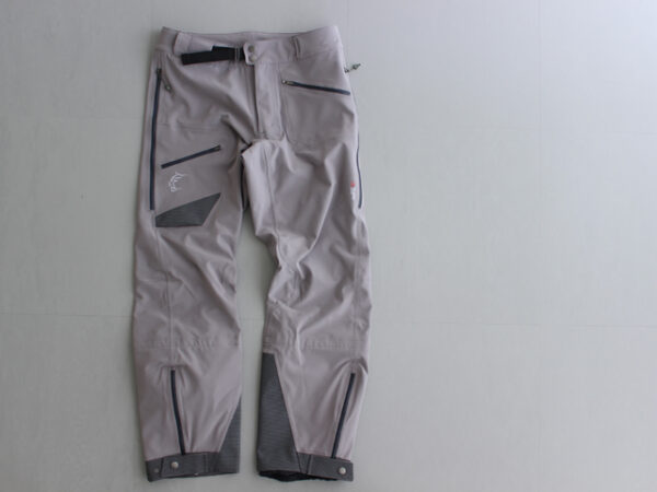 殆どの雪上アクティビティで活躍します！Teton Bros. のSerac Pant