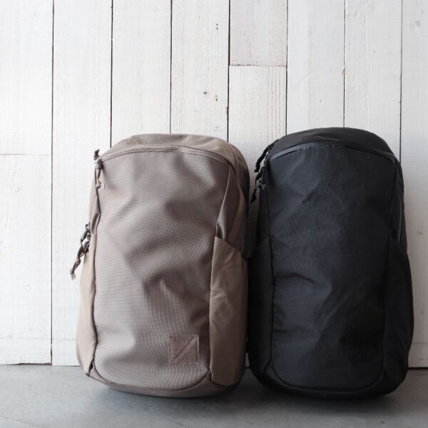 EVERGOODSのCIVIC HALF ZIP 22Lお取り扱い始めました！